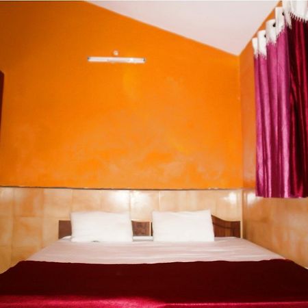 Yellow House Hotell Calangute Eksteriør bilde