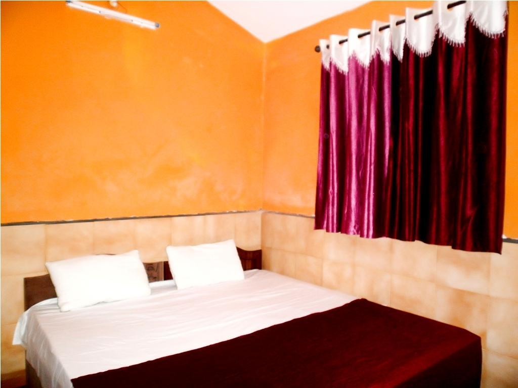 Yellow House Hotell Calangute Eksteriør bilde