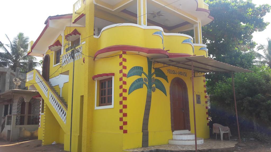 Yellow House Hotell Calangute Eksteriør bilde